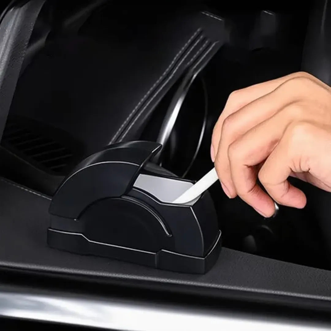 Premium Car Ashtray with Smoke & Odor Sealing Lid